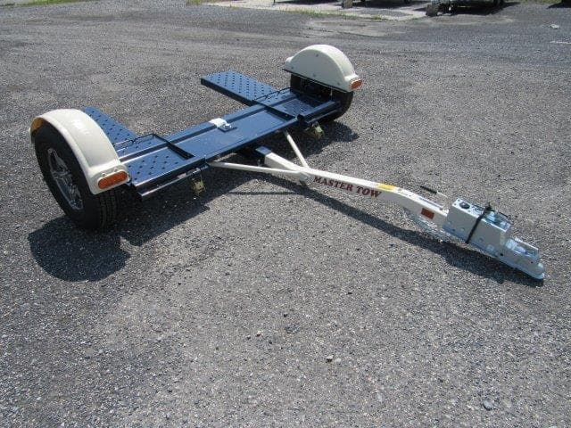 Master Tow 80″ Tow Dolly – Hydraulic Brakes