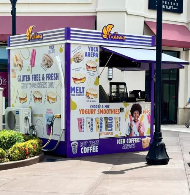 Mobile Kiosk – Food Truck 9.8FT X 9.8FT