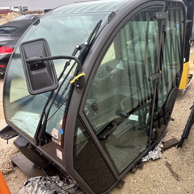 Case New Holland Telehandler Cab 76095593 New